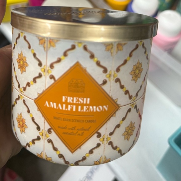 White Barn Other - White Barn Fresh Amalfi Lemon Candle with Gold Lid